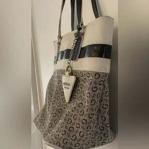 Guess Black & White Patterned Logo Tote Shoulder Purse Bag thumbnail 6