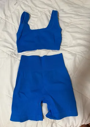 Amazon Workout Set thumbnail 1