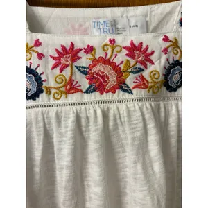 Time and Tru Embroidered White Short Sleeve Top size S NEW thumbnail 6