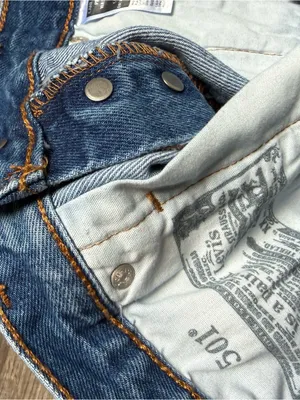 Levi’s 501 Button Fly Light Blue Distressed Denim Shorts Mini Shorts Size 31 32 thumbnail 6