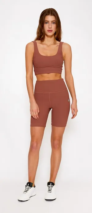CREAM YOGA HARPER ROSE TAUPE BIKER‎ SHORTS 8" size small thumbnail 1