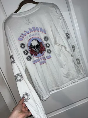 Billabong Under the Sun Tour Skull Roses Suns Long Sleeve Tshirt Size Medium thumbnail 6