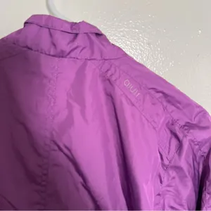Storm Pack Women's Size Medium Short Sleeve Windbreaker Jacket Purple Zip‎ Front thumbnail 9