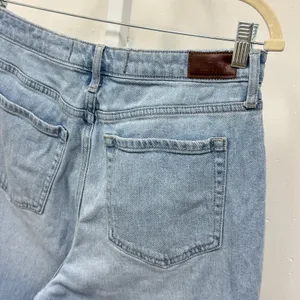 Hollister Ultra High-Rise Mom Jeans Light‎ Wash Distressed Blue Denim W31 L27 thumbnail 5
