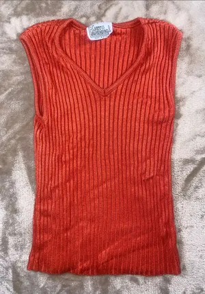 Vintage KNITs Sleeveless Ribbed V-Neck Tank Top thumbnail 1