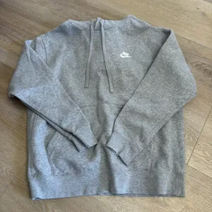 Nike Grey Pull-Over Hoodie Hooded Sweatshirt thumbnail 1