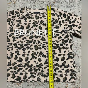 Brunette the Label Middle Sister Crewneck Sweatshirt leopard print size M/L thumbnail 11