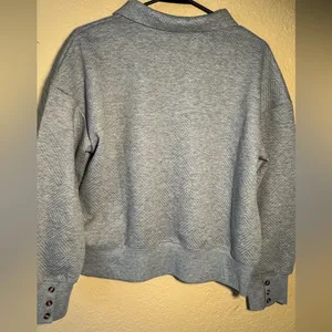 Grey Quilted Knit Polo Pullover Gray Size M thumbnail 2