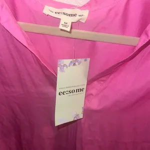 ✨EESOME COLLARD PINK SZ MEDIUM BLOUSE✨ thumbnail 6