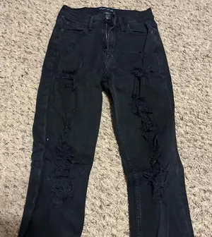 Aeropostale Mom Jeans Ripped High-Rise thumbnail 1