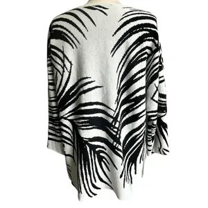 Zebra Print Sweater Scoop Neck Large 3/4 Batwing Sleeve Lightweight Rounded‎ Hem thumbnail 5