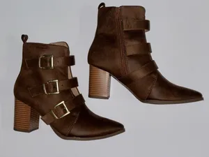 Journee Collection Brown Ankle Bootie Boots Women’s Size 7 Pointed Toe Belted thumbnail 2