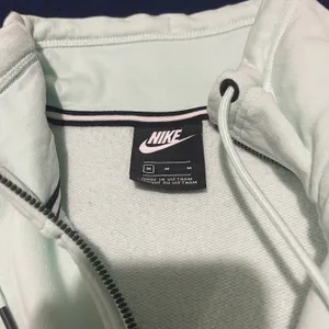 Nike quarterzip thumbnail 2