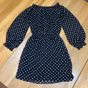 White House Black Market Geometric‎ Diamond Smocked Off Shoulder Dress Black XS thumbnail 1