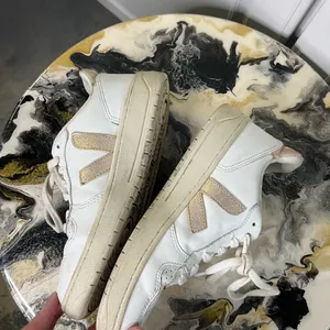Veja V10 White Rose Gold Sneaker thumbnail 7