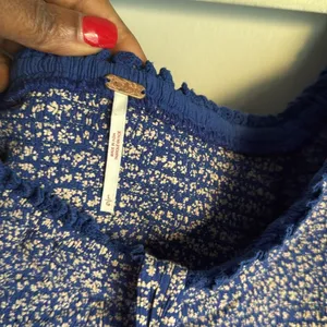 Free People Britnee Floral Cropped Peplum Smocked Puff Sleeve Top Large thumbnail 7