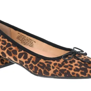 TIME and TRU Womens Block Heel Ballet Style Shoes Size 12 Wide Width Animal New thumbnail 2