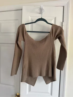 Abercrombie & Fitch Off-The-Shoulder Twist Sweater Top Brown NWT M $60 thumbnail 8