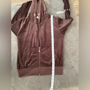VTN Always Famous Joggers Set/ Hoodie/Sweatpants (Fitted) thumbnail 10
