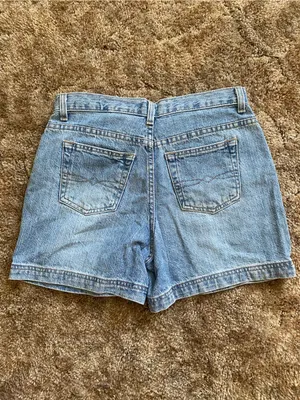 Faded Glory Light Blue Denim High-Rise Shorts Mid Length Size 4 Jeans thumbnail 2