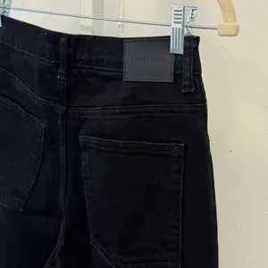 Everlane Women's TALL The Way High Jean Organic Cotton W27 Black Denim High Rise thumbnail 9