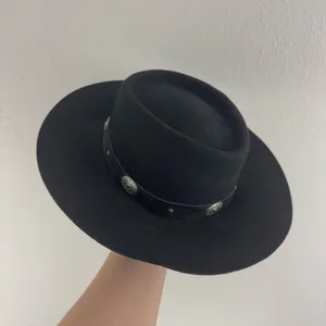 ROCKMOUNT RANCH WEAR Black Felt Wool Silver Concho Edgy Western Cowboy Hat thumbnail 1