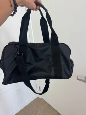 VOORAY Black Duffel Bag thumbnail 2