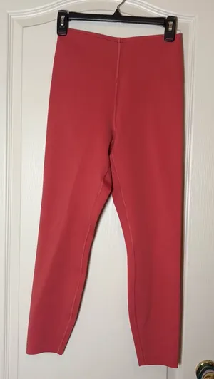 lululemon Glow Up High-Rise Tight 25" NWT SZ 8 Sold Out Color: DTRE (Desert Red) thumbnail 1