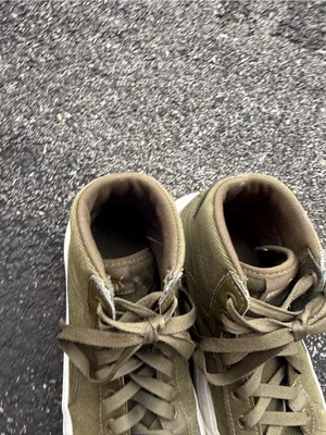 Puma Women’s Size 8 Olive Green High Top Platform Sneakers thumbnail 4