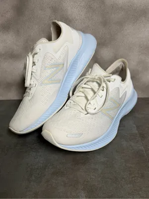 New Balance Wide Dynasoft Pesu V1 Women's White Sneakers Size 8.5D thumbnail 9