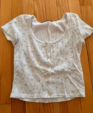 Brandy Melville Top thumbnail 1