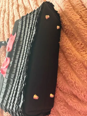 Black Handbag with Pink Bow Accent thumbnail 4