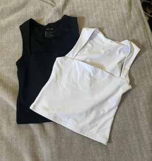 Black and white tank tops Multiple thumbnail 1