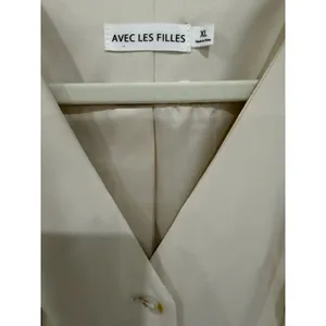 Avec Les Filles V-Neck Button Cream Vest Jacket XL thumbnail 2