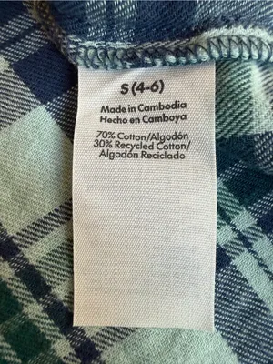 Stranger Things Hawkins Hitmaker WJQK Plaid Flannel Shirt Women’s S 4-6 thumbnail 4