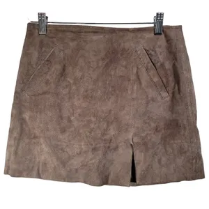 BLANKNYC Women's Brown Faux Suede Mini‎ Skirt Size 26 Zipper Front Pockets thumbnail 1