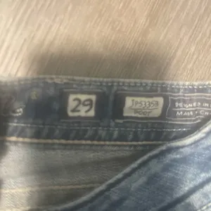 COPY - Gently worn Miss me jeans:).. light wash denim, boot cut thumbnail 3