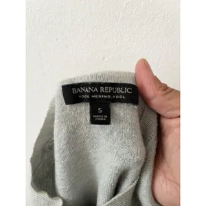Banana Republic Merino Wool Sweater S Cropped Ribbed Preppy Academic w/stains thumbnail 3