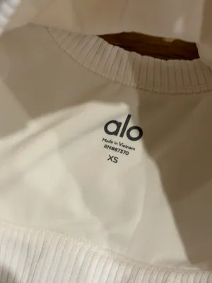 Alo Leggings And Sports Bra thumbnail 4
