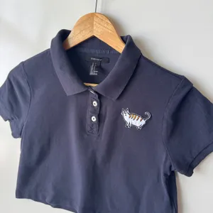 Forever 21 Crop Top Polo Shirt Cat Embroidery‎ Short Sleeve Navy S thumbnail 2
