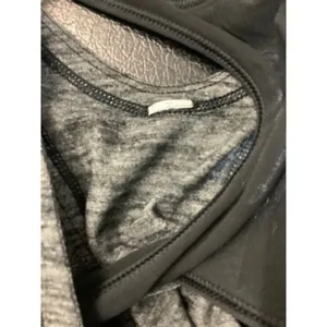 Lululemon Womens Gray Open Back Tank Top‎ With Built-In Bra (SZ6) thumbnail 4
