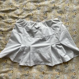 White Tennis Skirt Size XS thumbnail 2