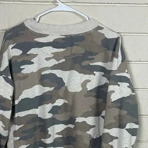 Aerie Good Vibes Gray Camo Oversized Crewneck Sweatshirt size S thumbnail 6
