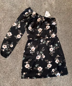 Abercrombie & Fitch dress thumbnail 1