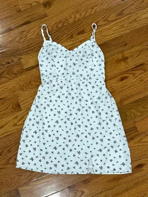 Hollister NWT White Floral Mini Dress S thumbnail 1