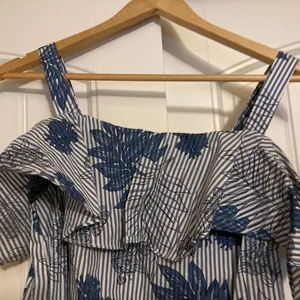 Tommy Hilfiger Sundress Size Small Blue and White Stripes Floral Print Ruffle thumbnail 2