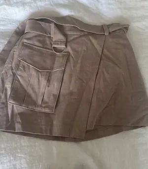 Abercrombie skort thumbnail 1