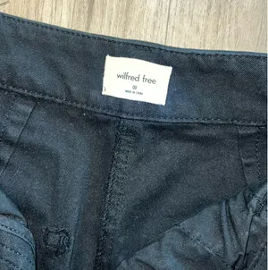 Aritzia Cargo Pants thumbnail 3