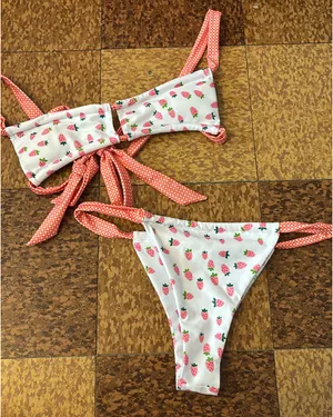 Strawberry Milk Mon Bikini Sst White thumbnail 1