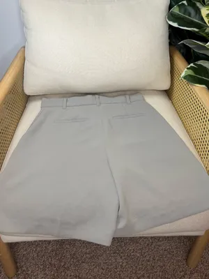 Wilfred (Aritzia) Effortless Short 7" Size 6 thumbnail 3